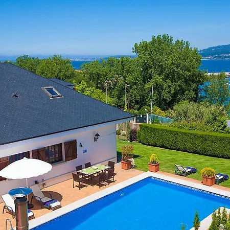 Sleeps 14 Pool Wifi Seixo