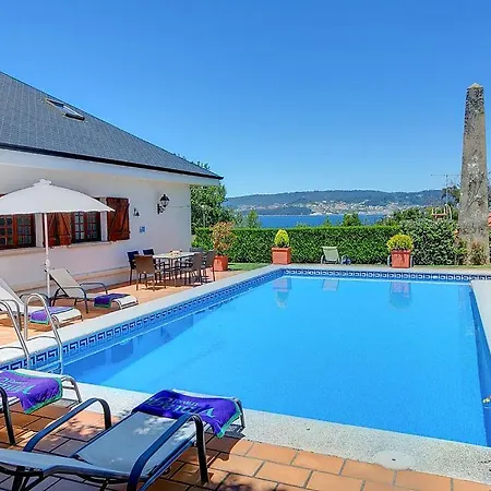 Sleeps 14 Pool Wifi